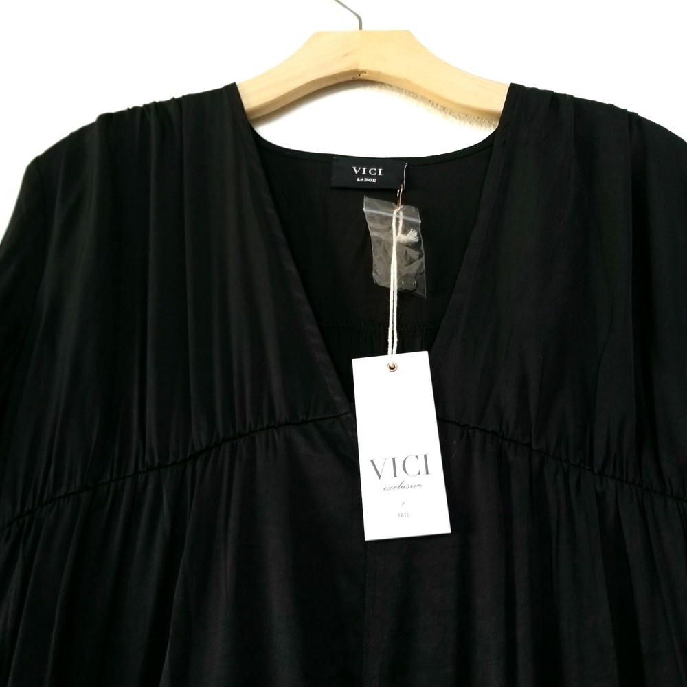 NWT Vici Tiered Long Sleeve Maxi Dress in Black Large - Picture 2 of 10